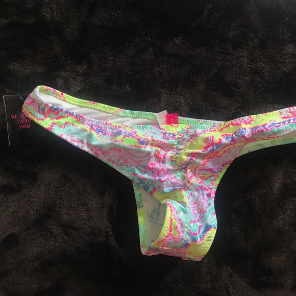 Victoria’s Secret Brazilian/Cheeky Bikini Bottom Size XS - Picture 2 of 5
